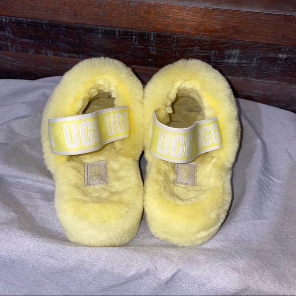 UGG Women's "Fluff yeah" Slides 🌵 7 - Picture 6 of 17